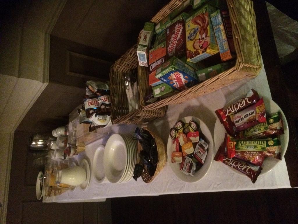 The Swan Inn Pub Isleworth Bagian luar foto